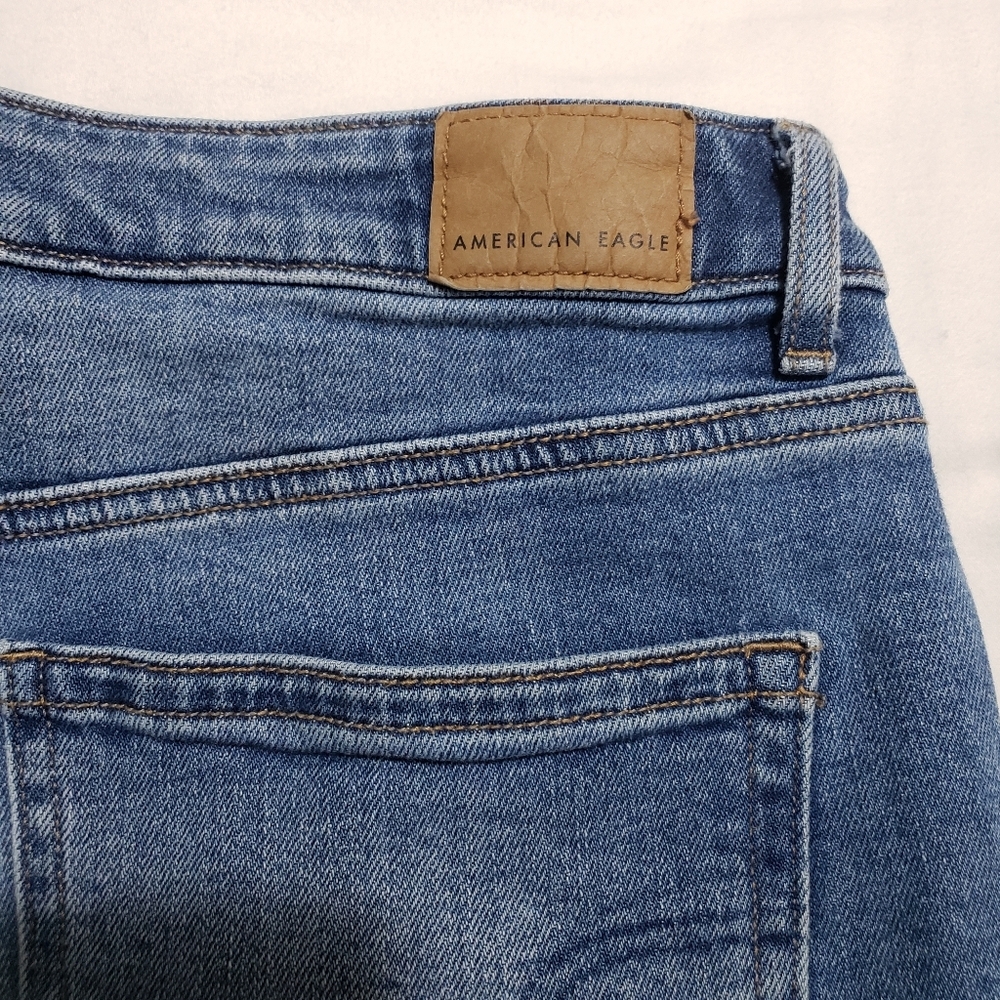 American Eagle Outfitters Women's Blue mom  Jeans....size:6 regular - Picture 6 of 9